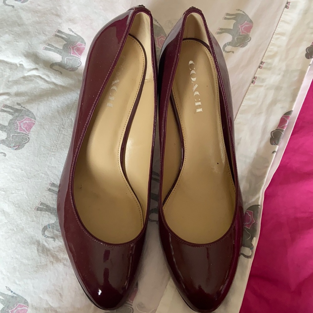 Gorgeous Coach Burgundy Shoes